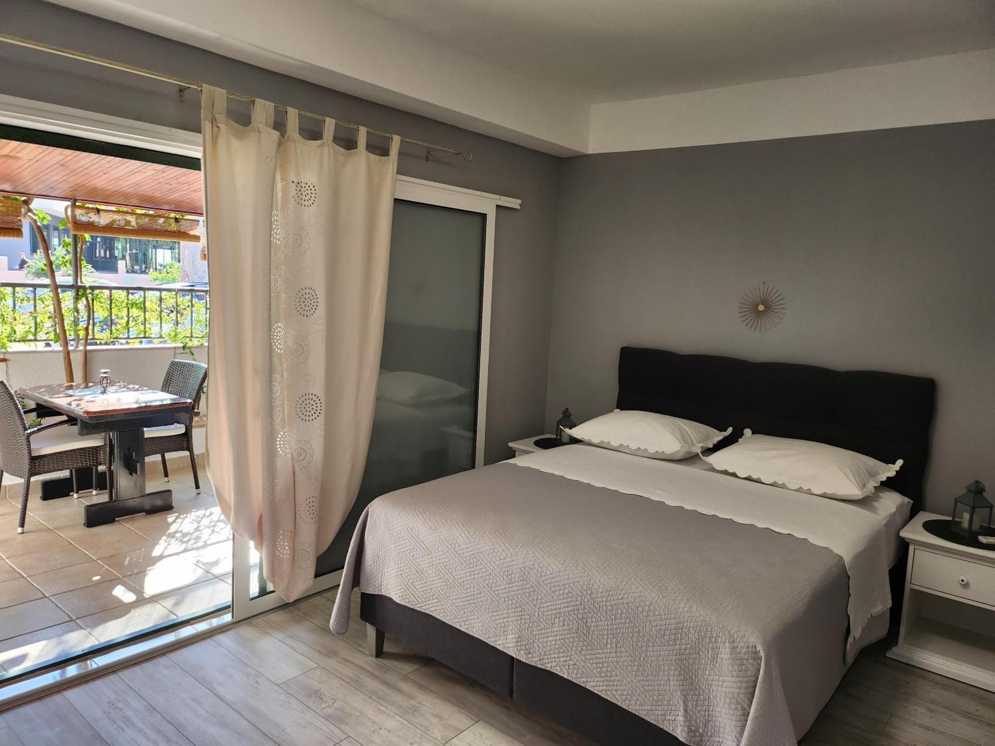 Apartmani Dijana Podgora Exterior photo