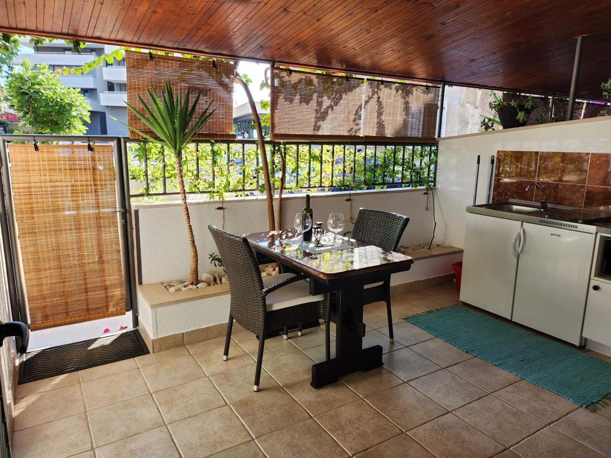 Apartmani Dijana Podgora Exterior photo